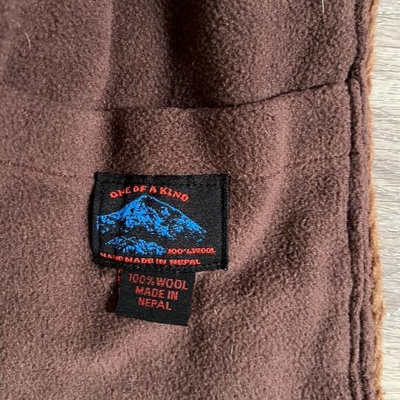 255 Handmade In Nepal Brown Wool Knitted Scarf With Fringer - Picture 4 of 4